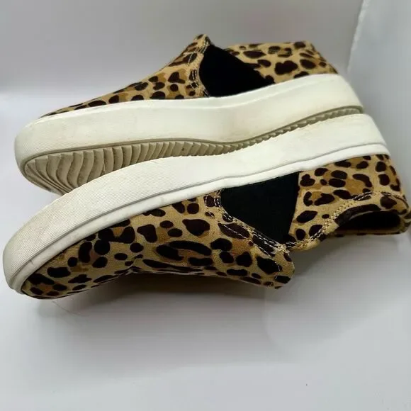 Dr. Scholl's WANDER UP Tan/ Black Women's Sneaker Slip On - Size 8 - Picture 5 of 6